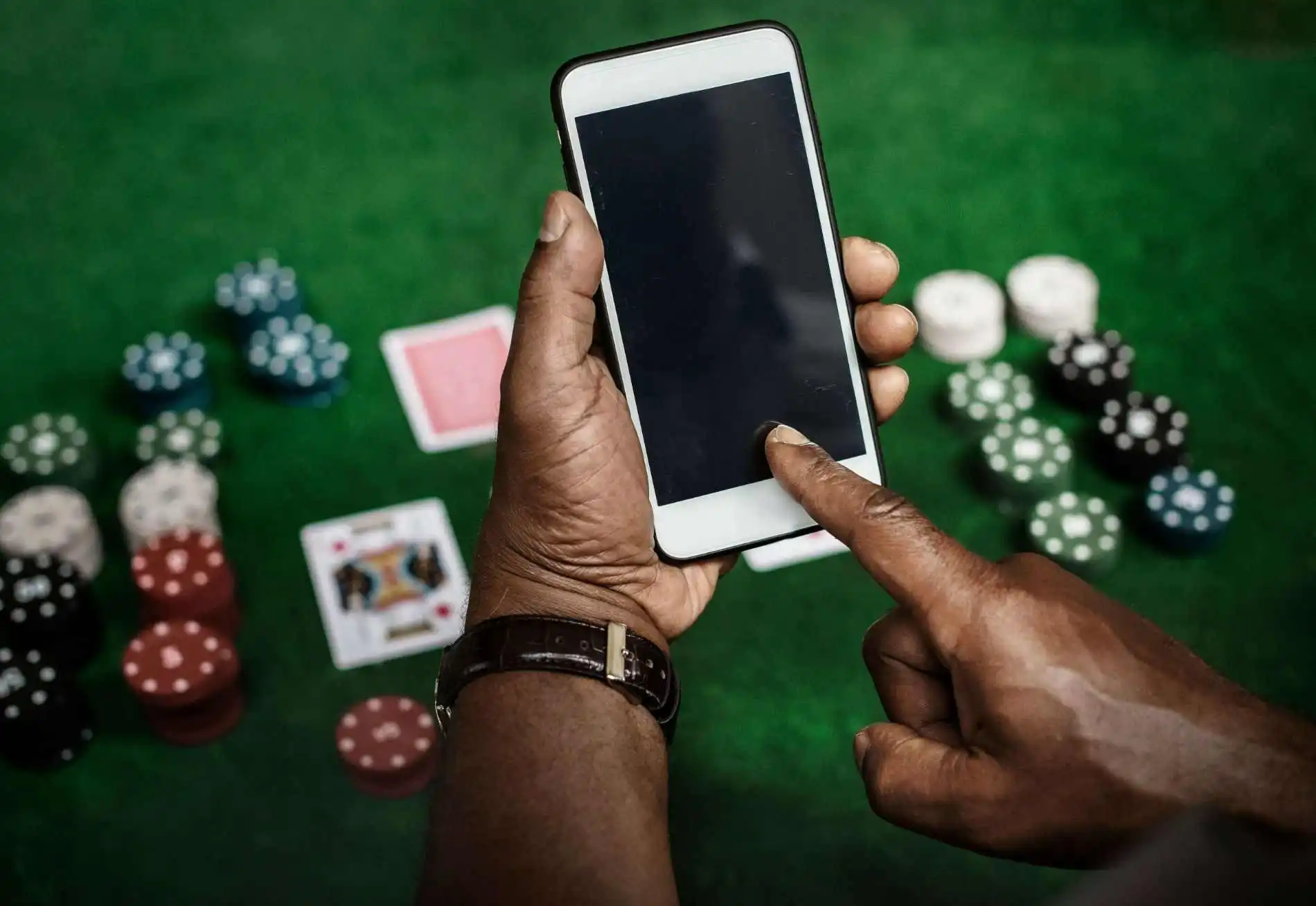 Poker Localization: How to Reach and Engage Players Worldwide